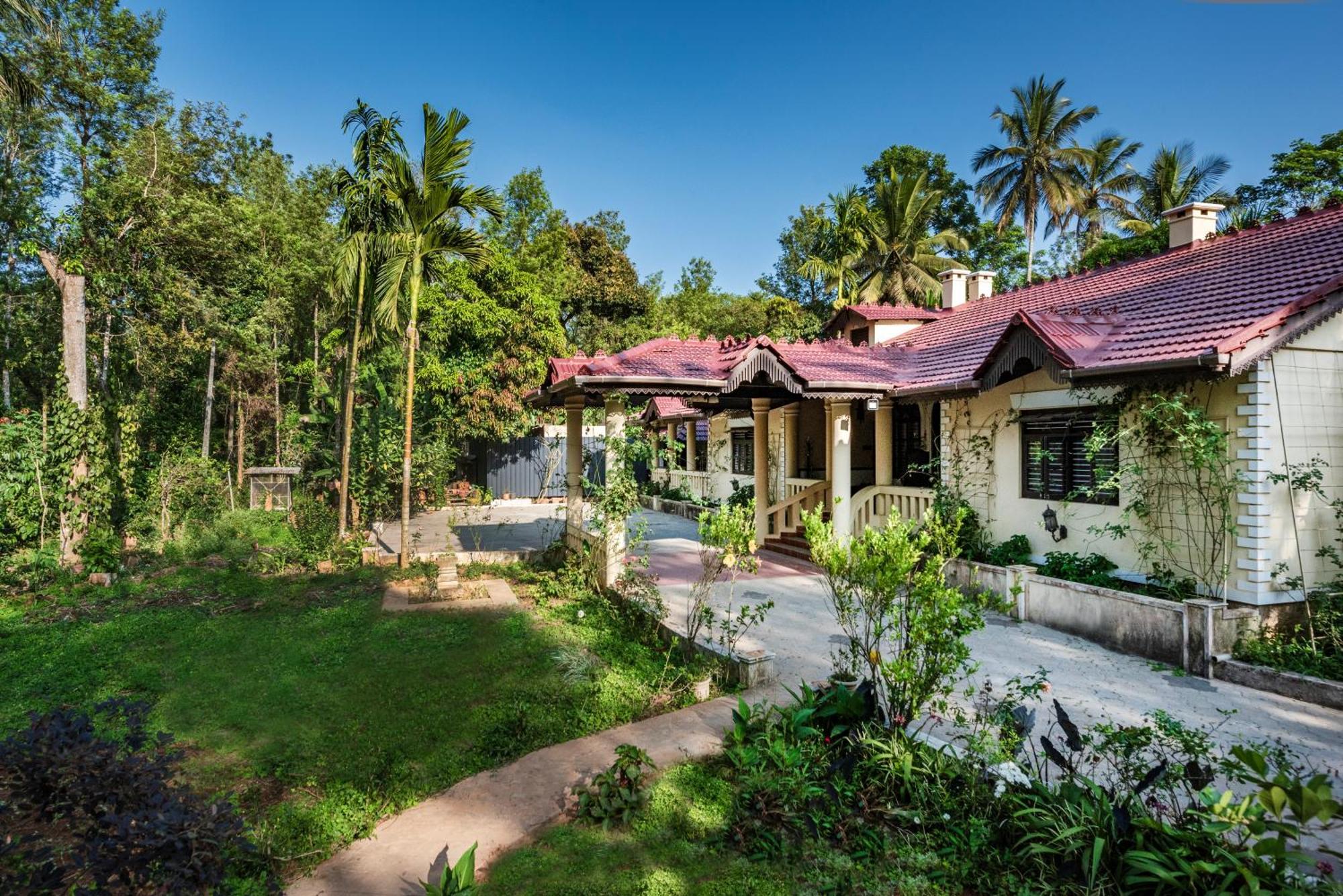 Saffronstays Calamondinn Bungalow, Coorg Gonikoppal Ngoại thất bức ảnh